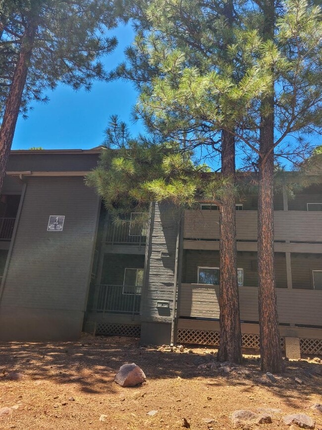 Photo - 1385 W University Ave