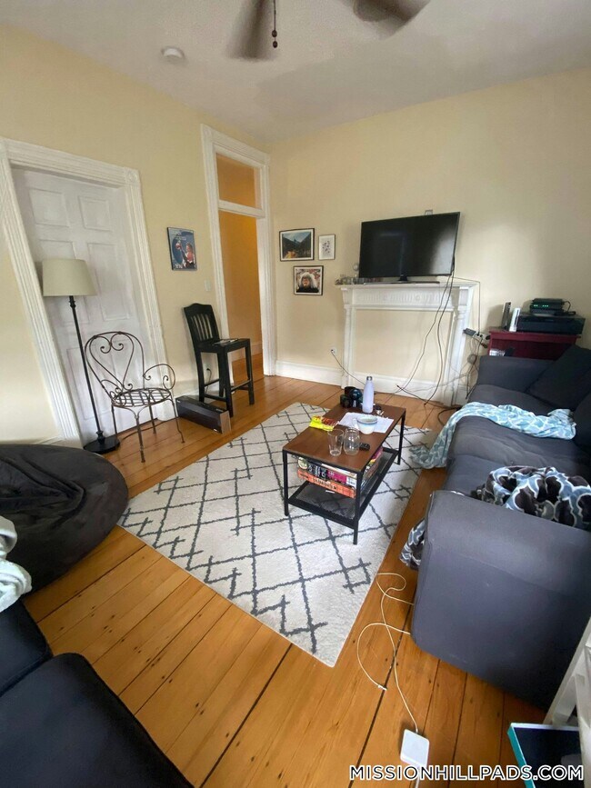 Photo - 68 Calumet St Unit 3