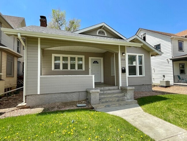 Building Photo - Move-In Special! Half Off First Month’s Rent! Rental