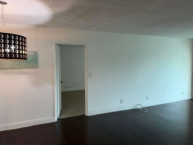 Photo - 140 Lakeview Dr Unit 211