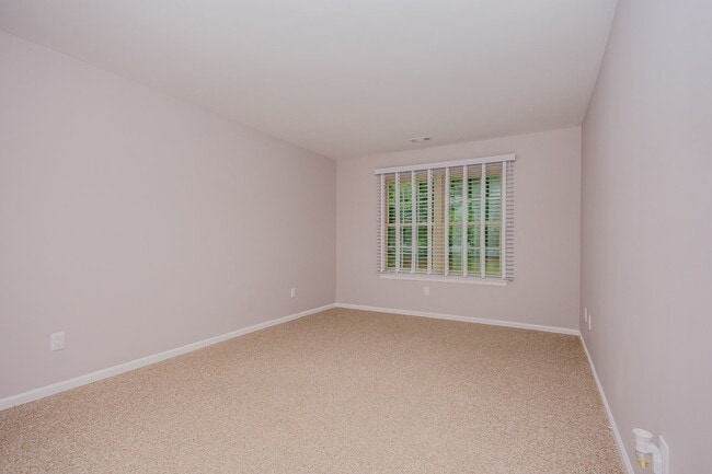 Photo - 413 Atlanta Court Unit 413