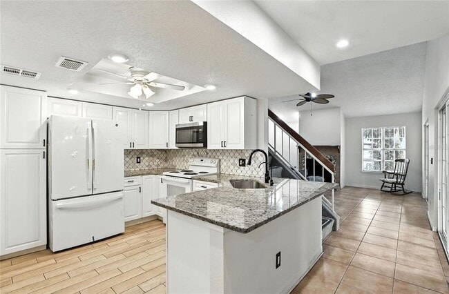 Photo - 149 Northshore Cir