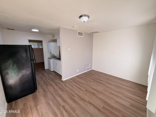 Photo - 6802 W Glendale Ave Unit 7