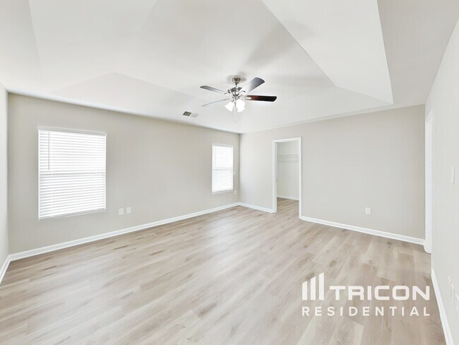 Photo - 305 Lameshur Ln
