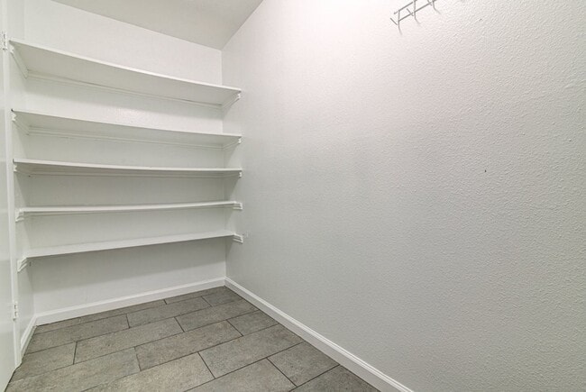 Photo - 1605 Dale Cove Unidad - B