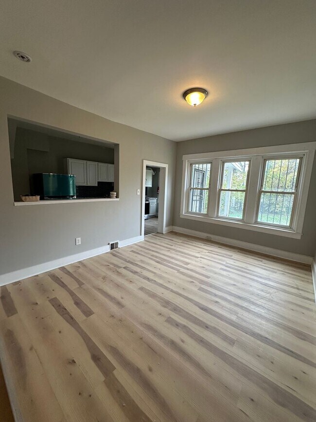 Photo - Beautifully Renovated 3-Bedroom Twin Home ...