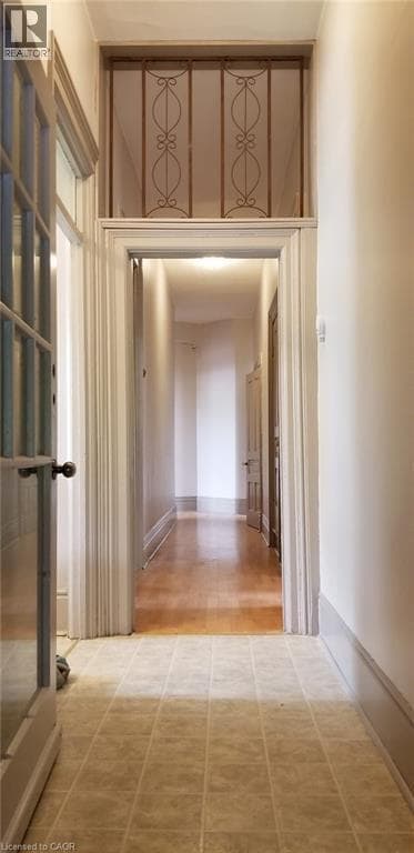 Photo - 448 King St W