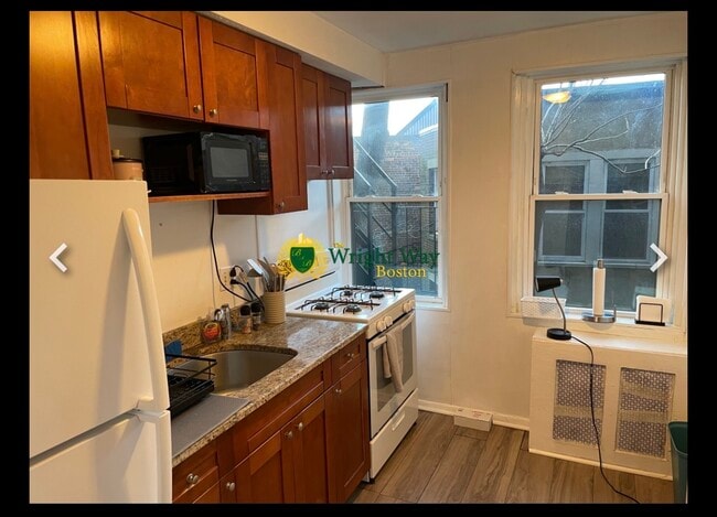 Building Photo - 1868 Commonwealth Ave Unit 5DW