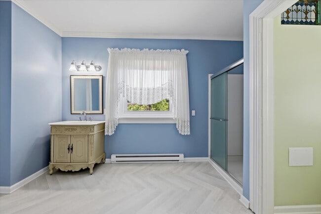 Photo - 606 5th St Unit 307