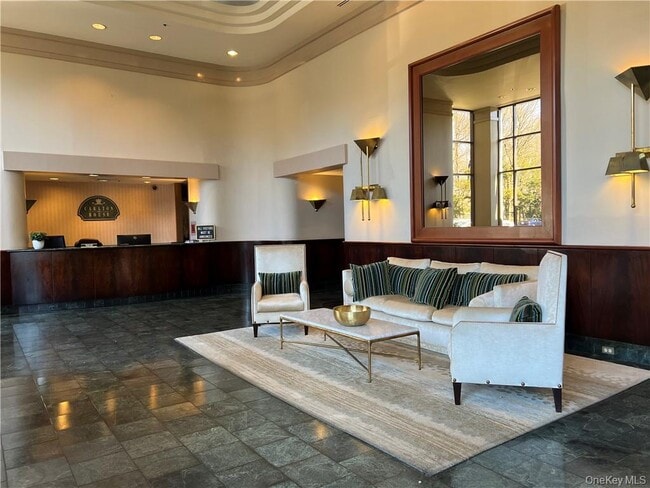 Photo - 35 N Chatsworth Ave Unidad 4V