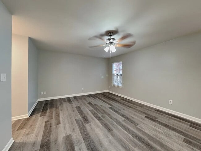 Photo - 302 Graham Meadow Dr