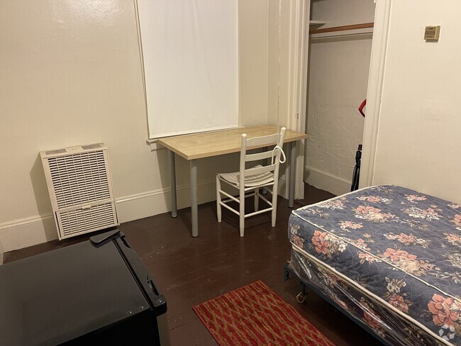 Building Photo - 1086 41st St Rental