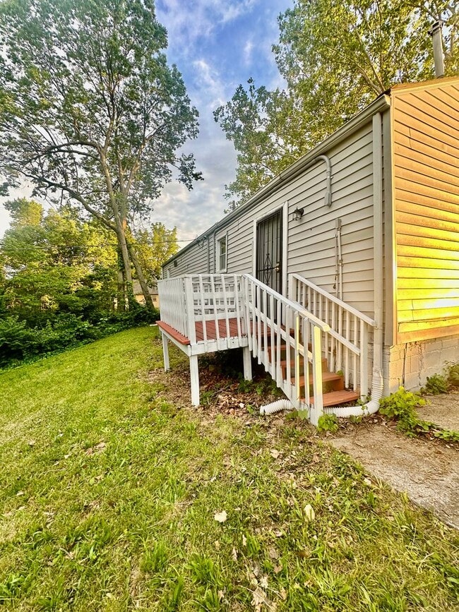 Photo - 4 Bedroom 1 Bath Home Rent