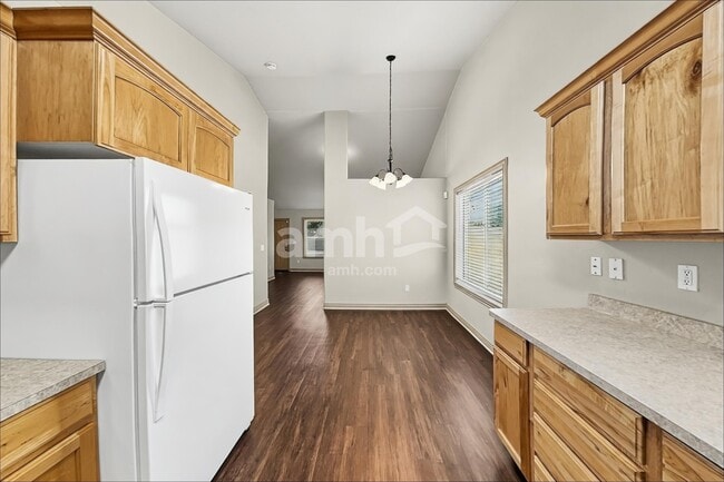 Photo - 186 Westgate Ln