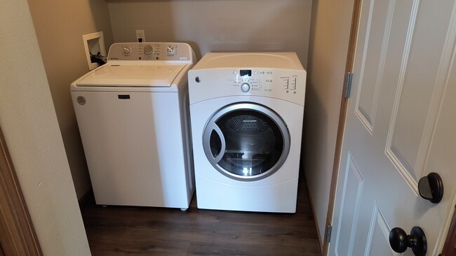 Photo - 124 Copperfield Dr