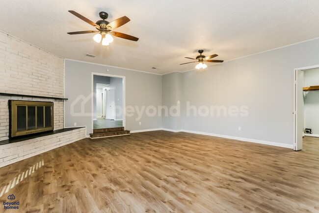 Photo - MOVE-IN READY! Great 3 Bed, 2 Bath Home in Sherwood