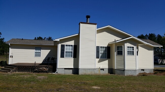 Photo - 611 Windcrest Dr