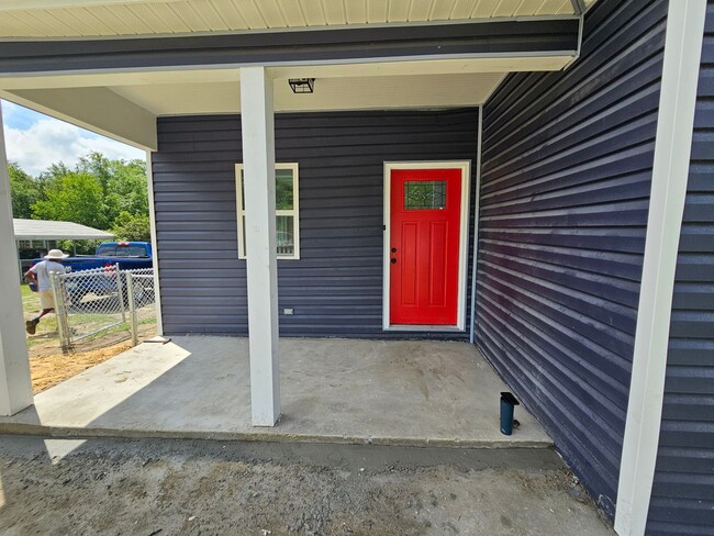 Building Photo - 274 Bledsoe Dr