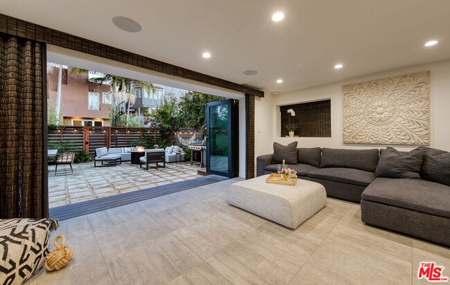 Building Photo - 5317 Pacific Ave