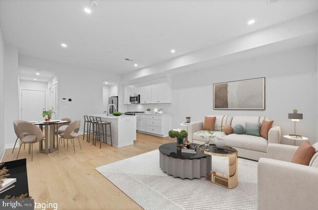 Building Photo - 4319 Harrison St NW Unit 6 Rental