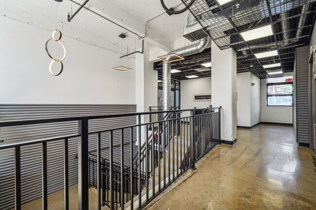 Photo - 475 S Jefferson St