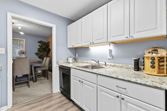 Photo - 8740 Roswell Rd