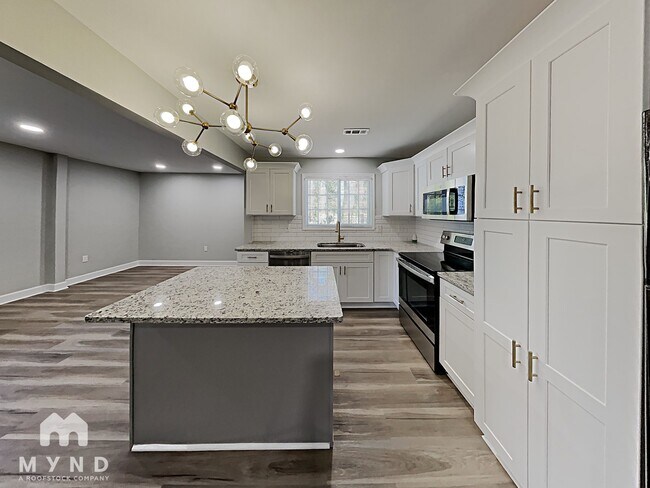 Photo - 2407 Ben Hill Rd