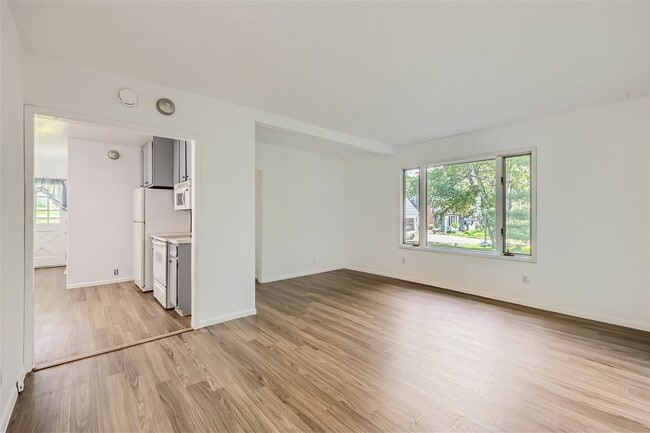 Photo - 4001 Tonkawood Rd