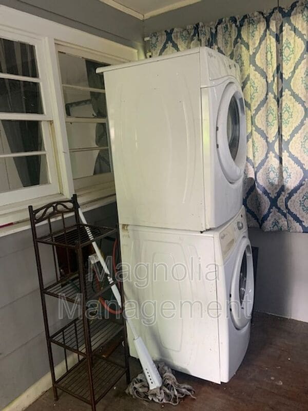 Photo - 471 Shepard Rd