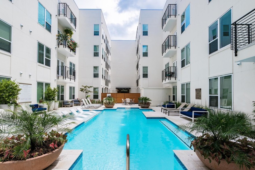 Marina Bend At Clear Creek apartments — community photo