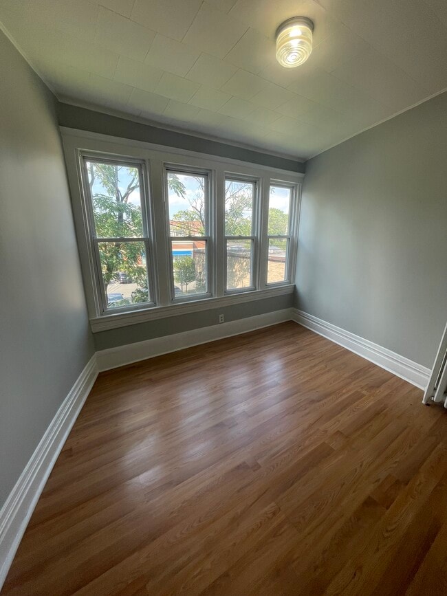 Building Photo - 227 Glenridge Ave Unit 1 Rental