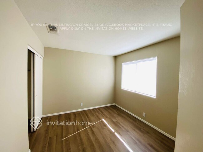 Photo - 1872 E San Tan St