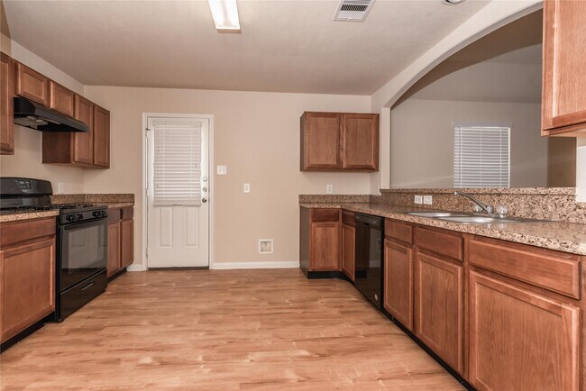 Photo - 3907 Cary Creek Dr