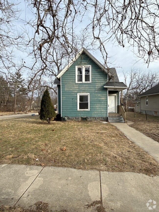 Building Photo - 502 Foster Ave Rental