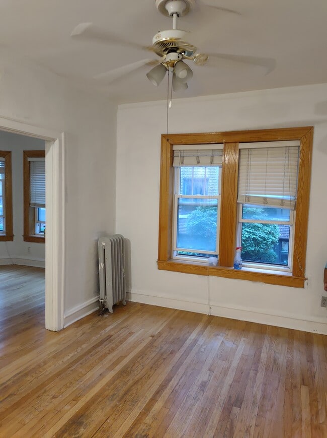 Dinning/Den - 539 W Addison St Unit 1S