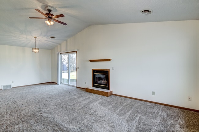 Photo - 13201 39th Ave N
