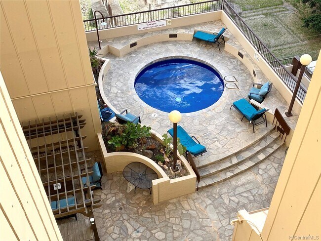 Photo - 320 Lili?uokalani Ave Unit 1403