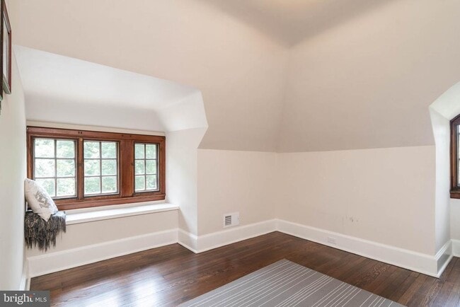 Photo - 662 Conestoga Rd Unit Cottage