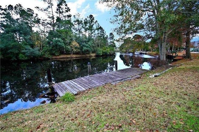 Building Photo - 617 Legendre Dr