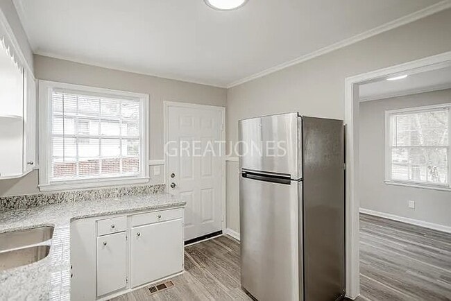 Photo - 1236 S Dixon Dr