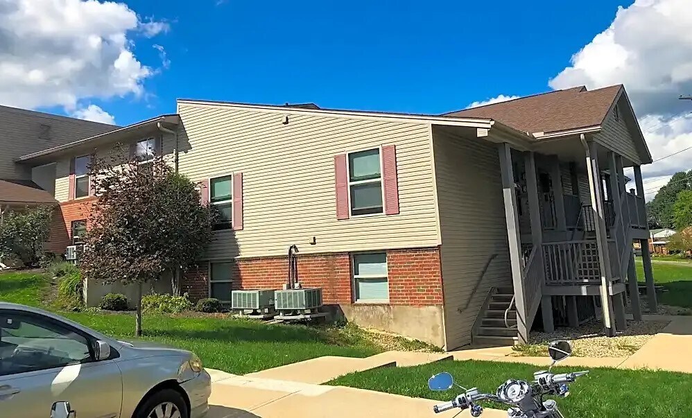 Photo - 201 W Main St