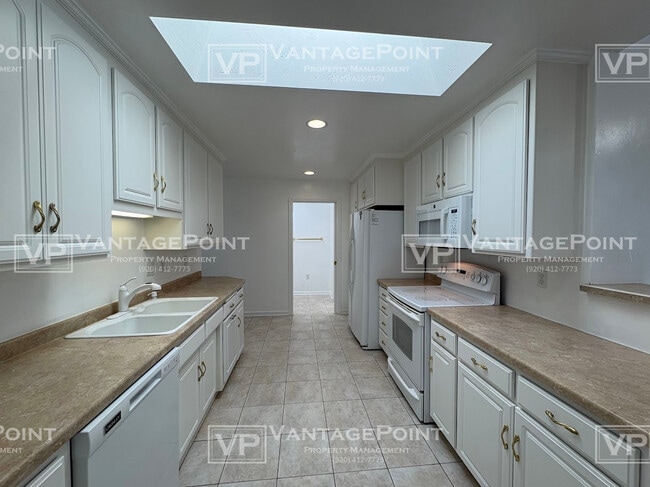 Photo - 1684 Twin Lakes Cir