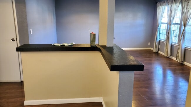 Photo - 1992 14th St