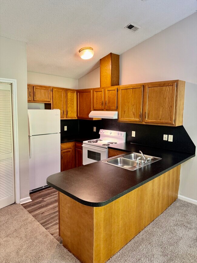 Photo - Willoughby Apartments