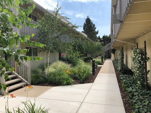 Irish Hills Hamlet Apartments