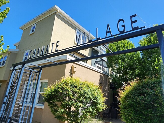 3-Story Townhome in Chanate Village - 3-Story Townhome in Chanate Village
