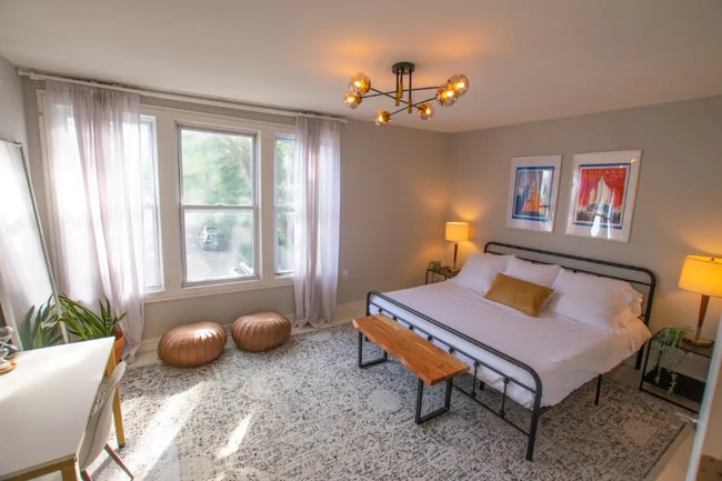 Photo - 2734 S Bonfield St Unidad 2