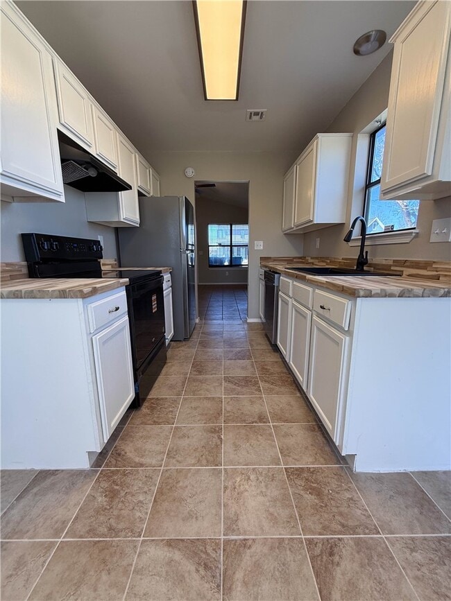 Photo - 1214 NE Monroe St