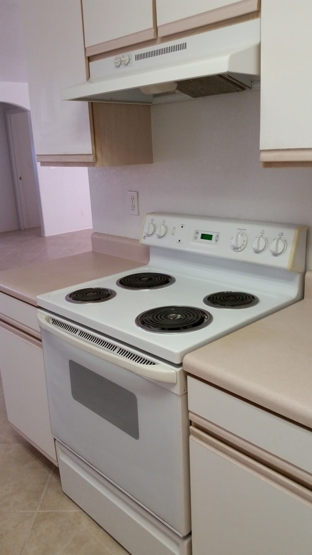 Photo - 3 Bedroom, 2 Bath, 2 Car Garage