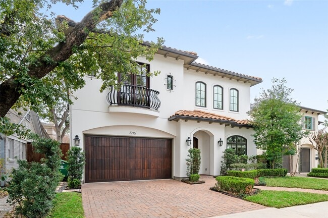 Photo - 2215 Branard St